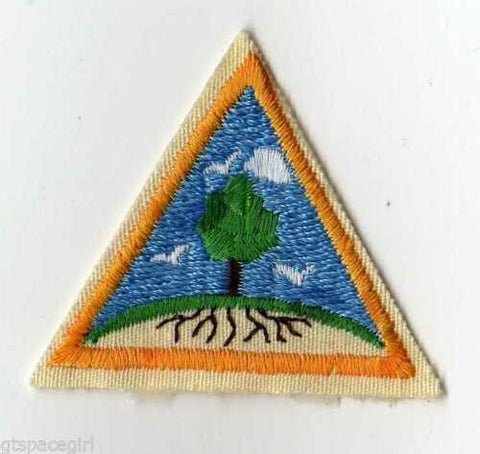 Earth & Sky, Retired Brownie Girl Scout Try-It Badge, Yellow Border