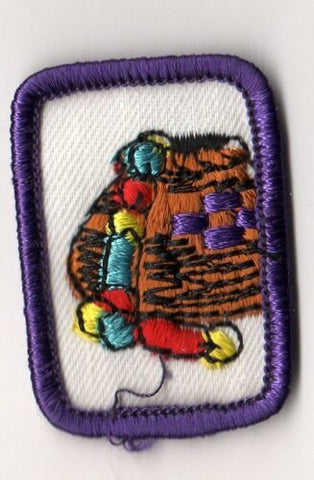 Folk Arts, Retired WTE Cadette Girl Scout Interest Project Patch (IPP) Badge